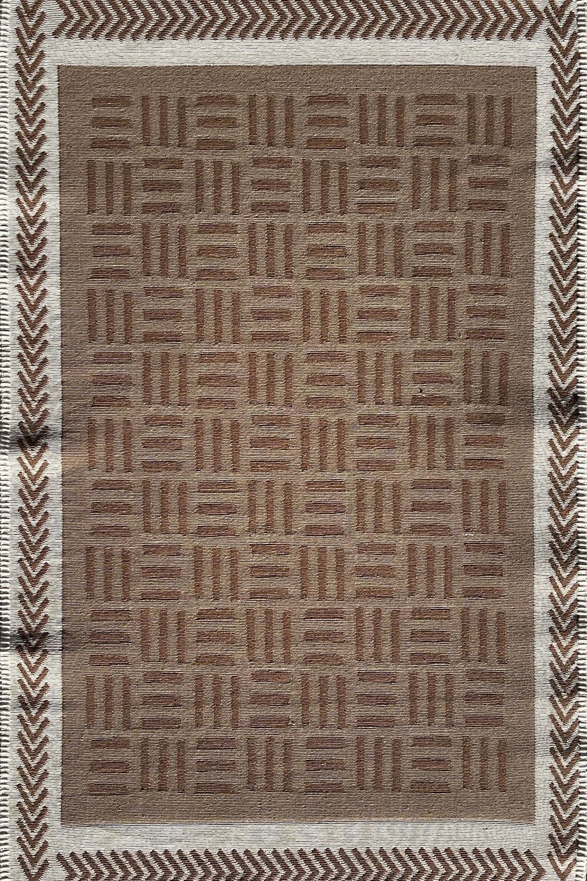 #Turkish_Carpets_Rugs# #Modern_Carpets# #Abrash_Carpets#Anti - Slippery Washable Kilims With Recycled Cotton Arn 03 Brown White