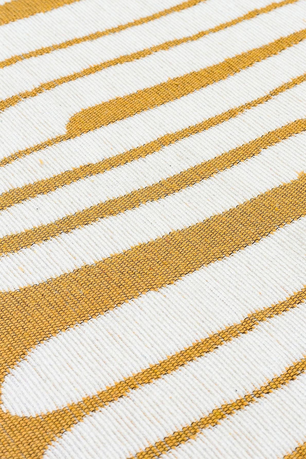 #Turkish_Carpets_Rugs# #Modern_Carpets# #Abrash_Carpets#Anti - Slippery Washable Kilims With Recycled Cotton Arn 10 White Yellow