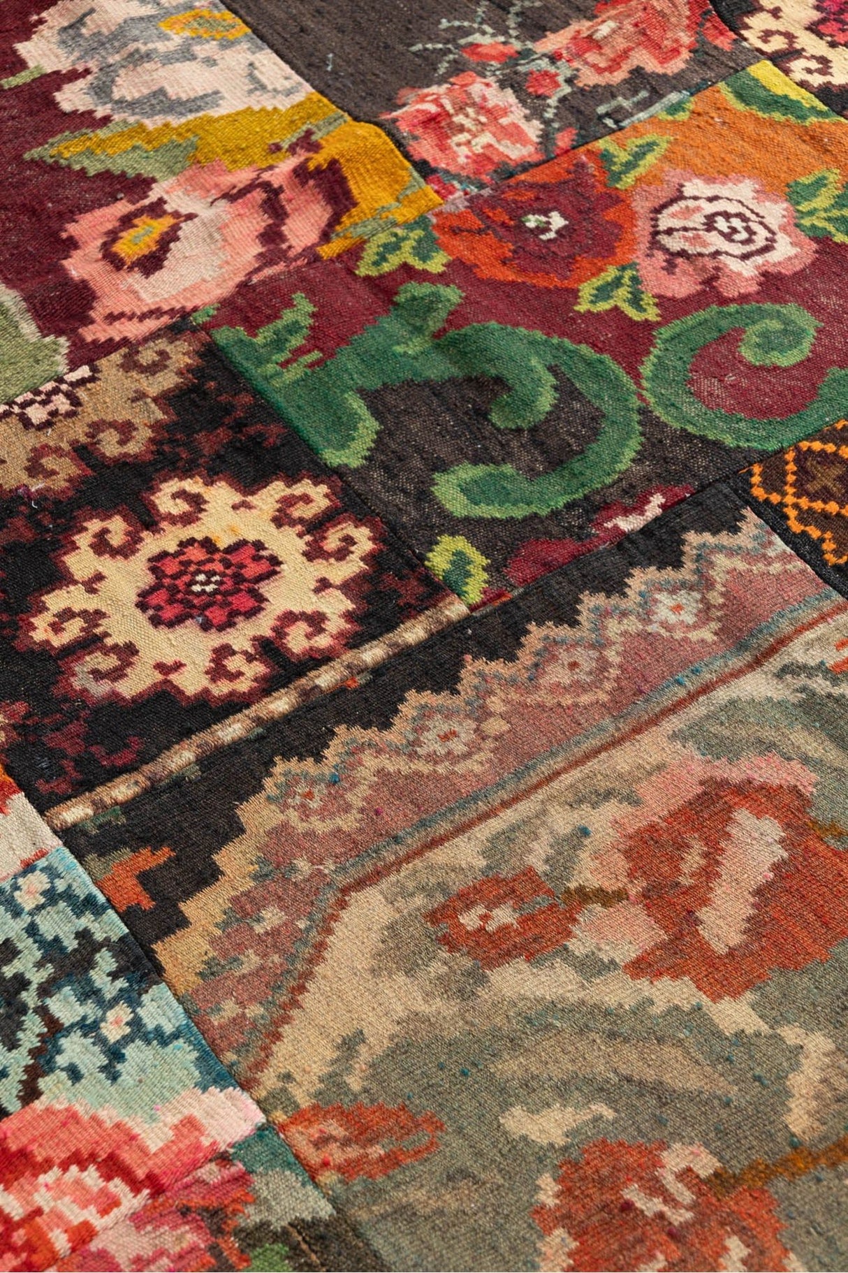 #Turkish_Carpets_Rugs# #Modern_Carpets# #Abrash_Carpets#Alenna131-176X233