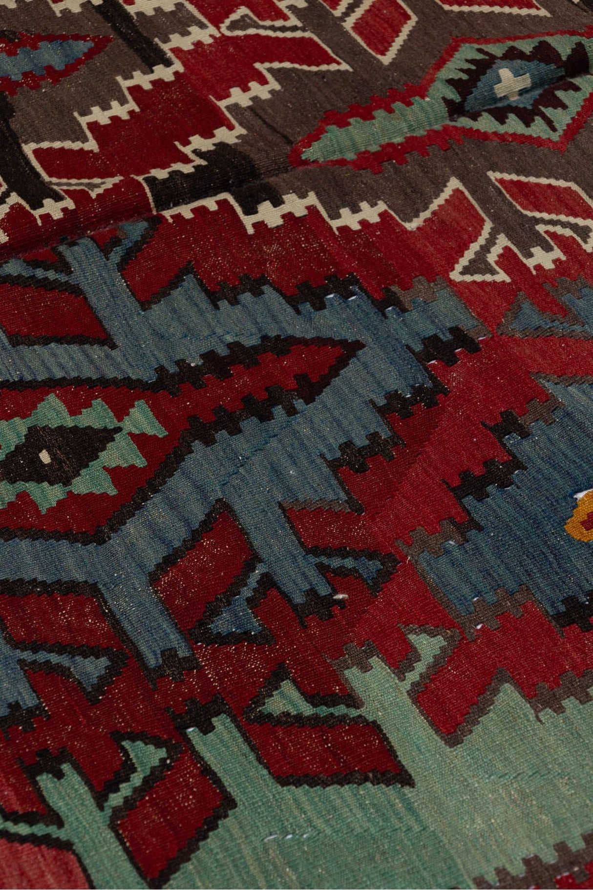 #Turkish_Carpets_Rugs# #Modern_Carpets# #Abrash_Carpets#Caucasion679184093216-176X331
