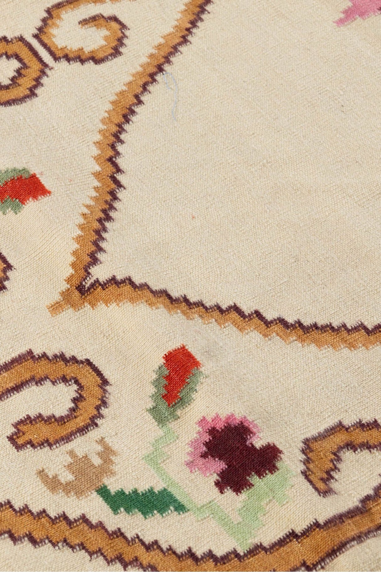 #Turkish_Carpets_Rugs# #Modern_Carpets# #Abrash_Carpets#Floral-Kilim-34-White-002-80X300