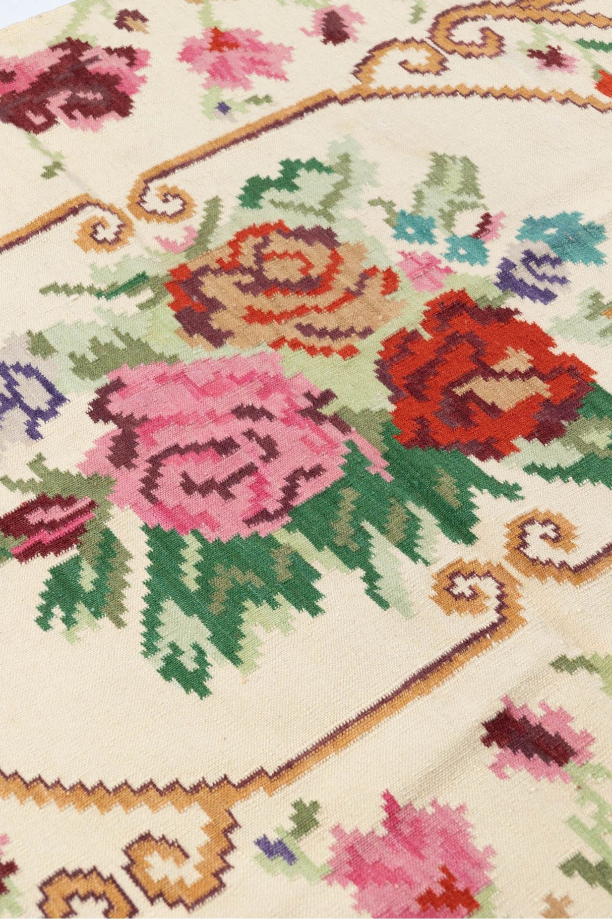 #Turkish_Carpets_Rugs# #Modern_Carpets# #Abrash_Carpets#Floral-Kilim-34-White-120X180