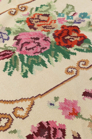 #Turkish_Carpets_Rugs# #Modern_Carpets# #Abrash_Carpets#Floral-Kilim-34-White-140X200