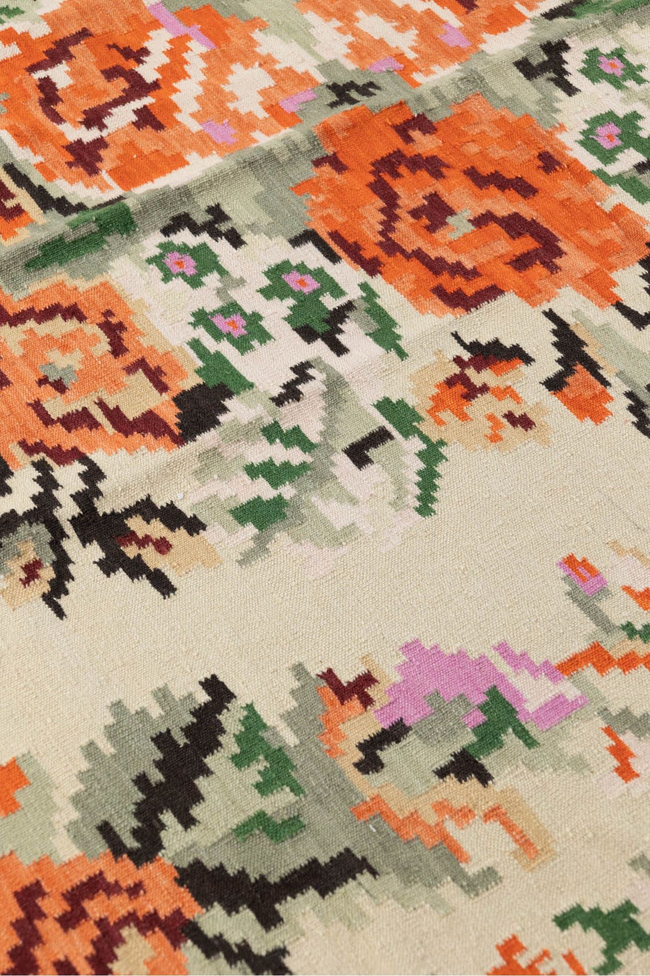 #Turkish_Carpets_Rugs# #Modern_Carpets# #Abrash_Carpets#Floral-Kilim-44-White-002-170X240