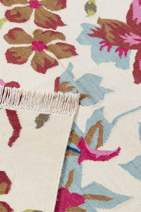 #Turkish_Carpets_Rugs# #Modern_Carpets# #Abrash_Carpets#Floral-Kilim-7245-002-White-90X150