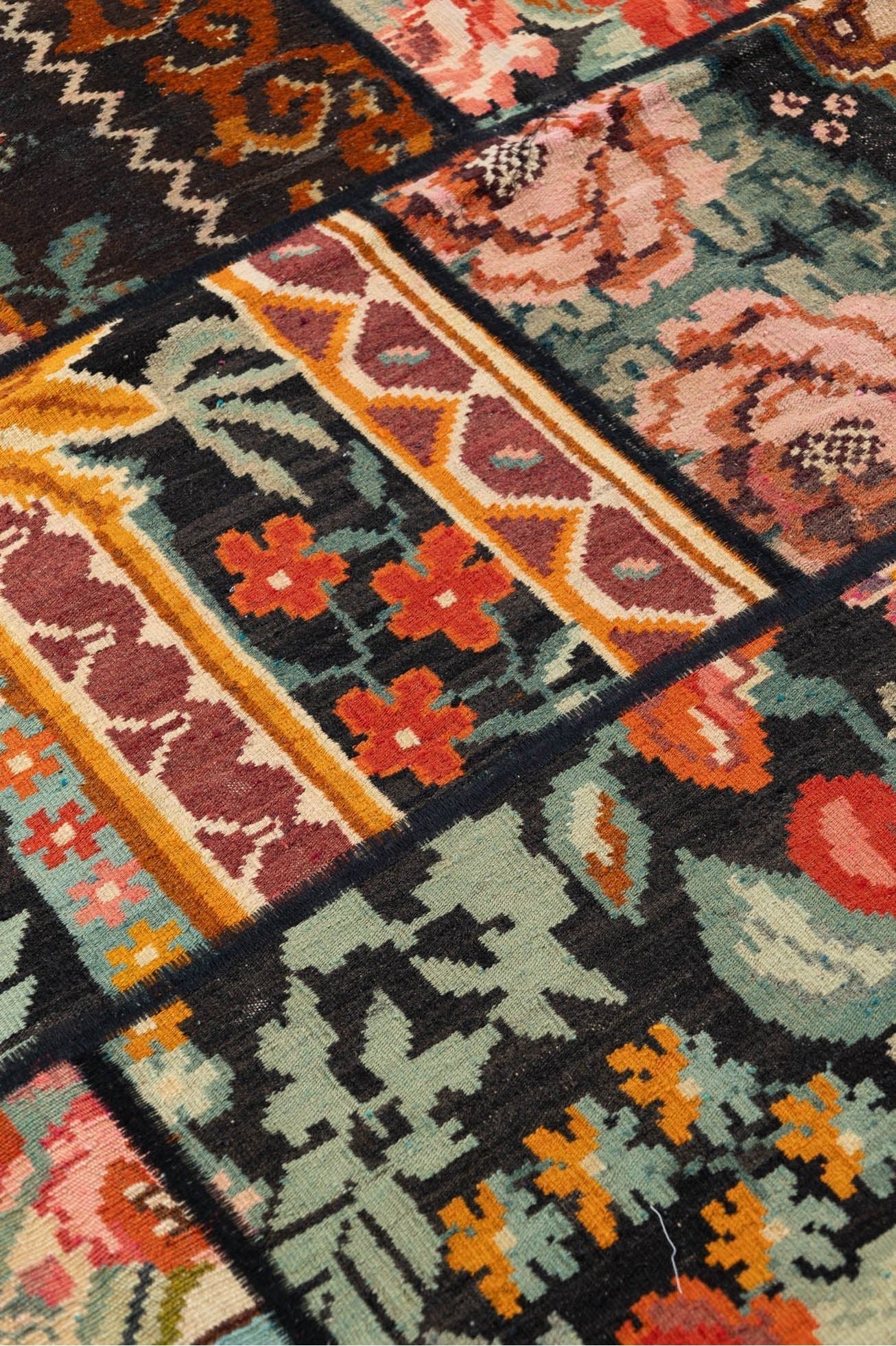 #Turkish_Carpets_Rugs# #Modern_Carpets# #Abrash_Carpets#Karabag-Patchwork-006-245X178