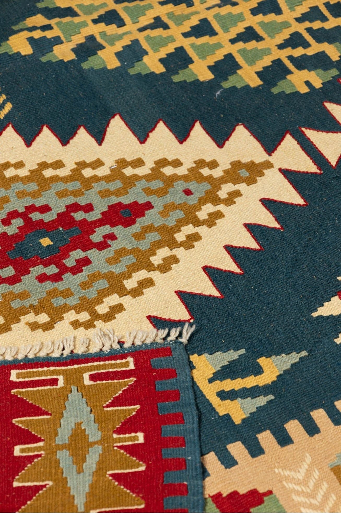 #Turkish_Carpets_Rugs# #Modern_Carpets# #Abrash_Carpets#Kayseri-Kilim-67914509321-204X284