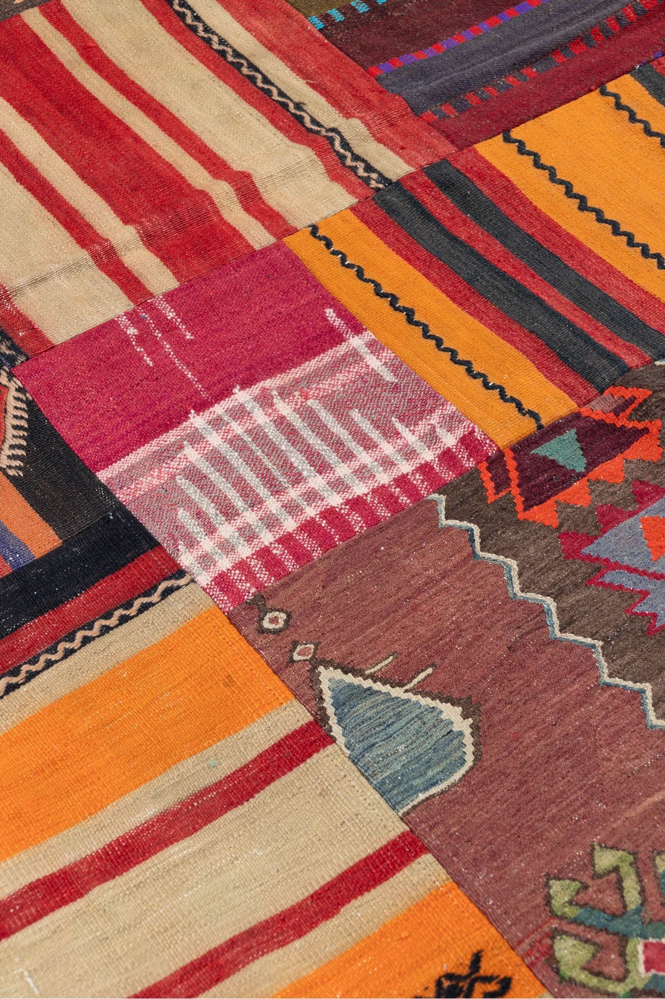 #Turkish_Carpets_Rugs# #Modern_Carpets# #Abrash_Carpets#Kilim-Patchwork-404-172X230