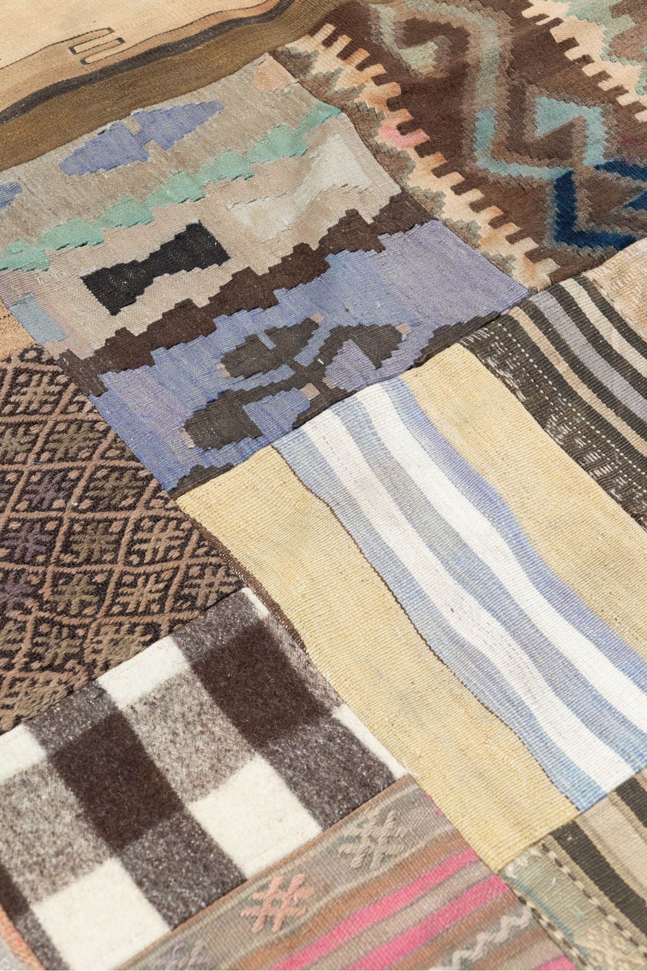 #Turkish_Carpets_Rugs# #Modern_Carpets# #Abrash_Carpets#Kp-762012-173X244