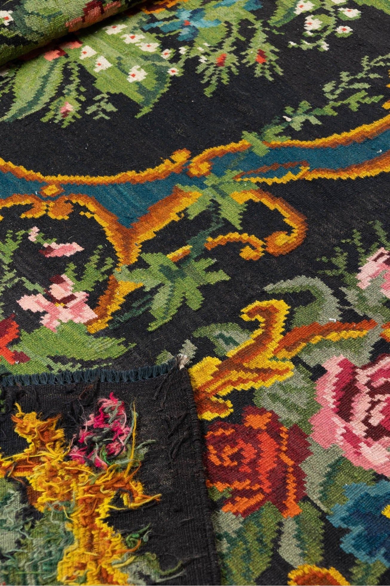 #Turkish_Carpets_Rugs# #Modern_Carpets# #Abrash_Carpets#Qatar19-208X309