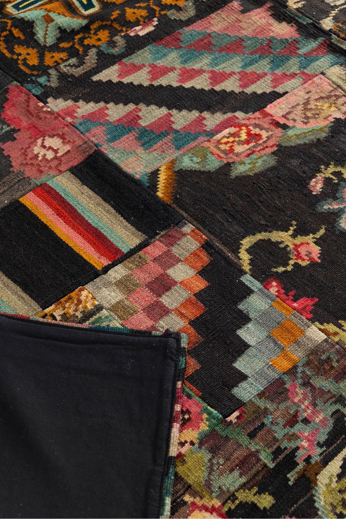 #Turkish_Carpets_Rugs# #Modern_Carpets# #Abrash_Carpets#Qatar256-205X295