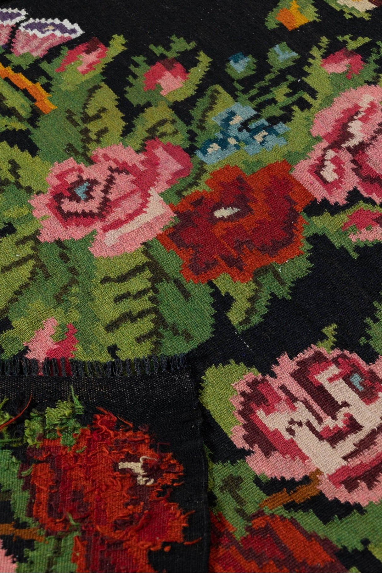 #Turkish_Carpets_Rugs# #Modern_Carpets# #Abrash_Carpets#Qatar31-241X480