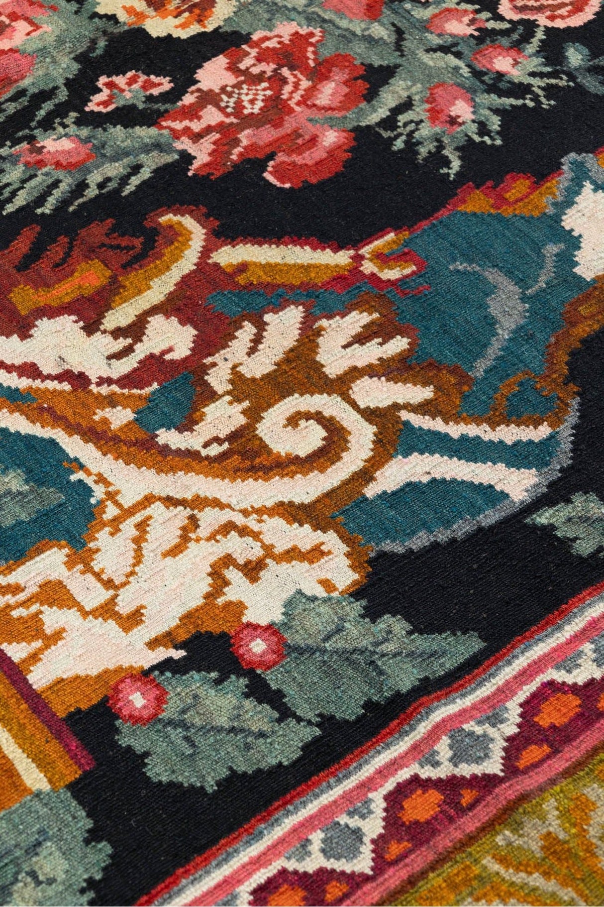 #Turkish_Carpets_Rugs# #Modern_Carpets# #Abrash_Carpets#Qatar545-222X337