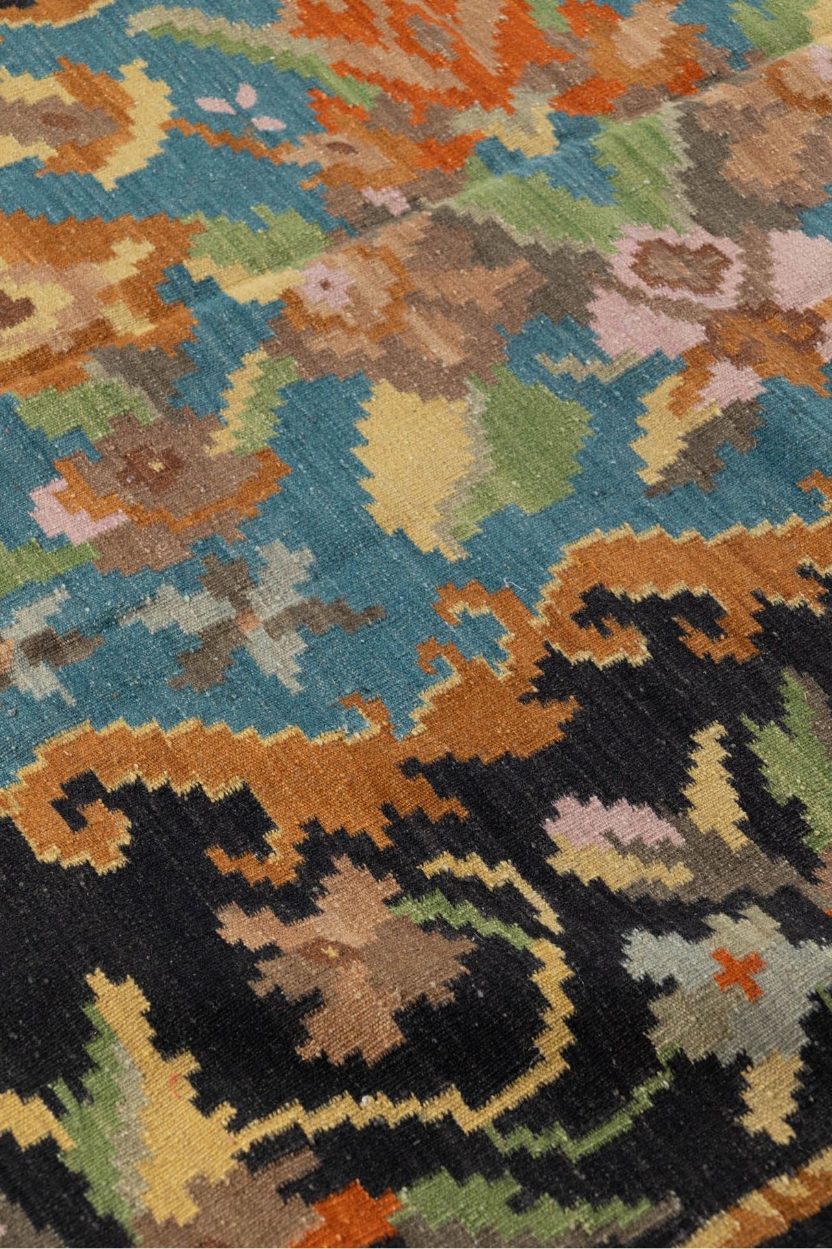 #Turkish_Carpets_Rugs# #Modern_Carpets# #Abrash_Carpets#Qatar61-166X240