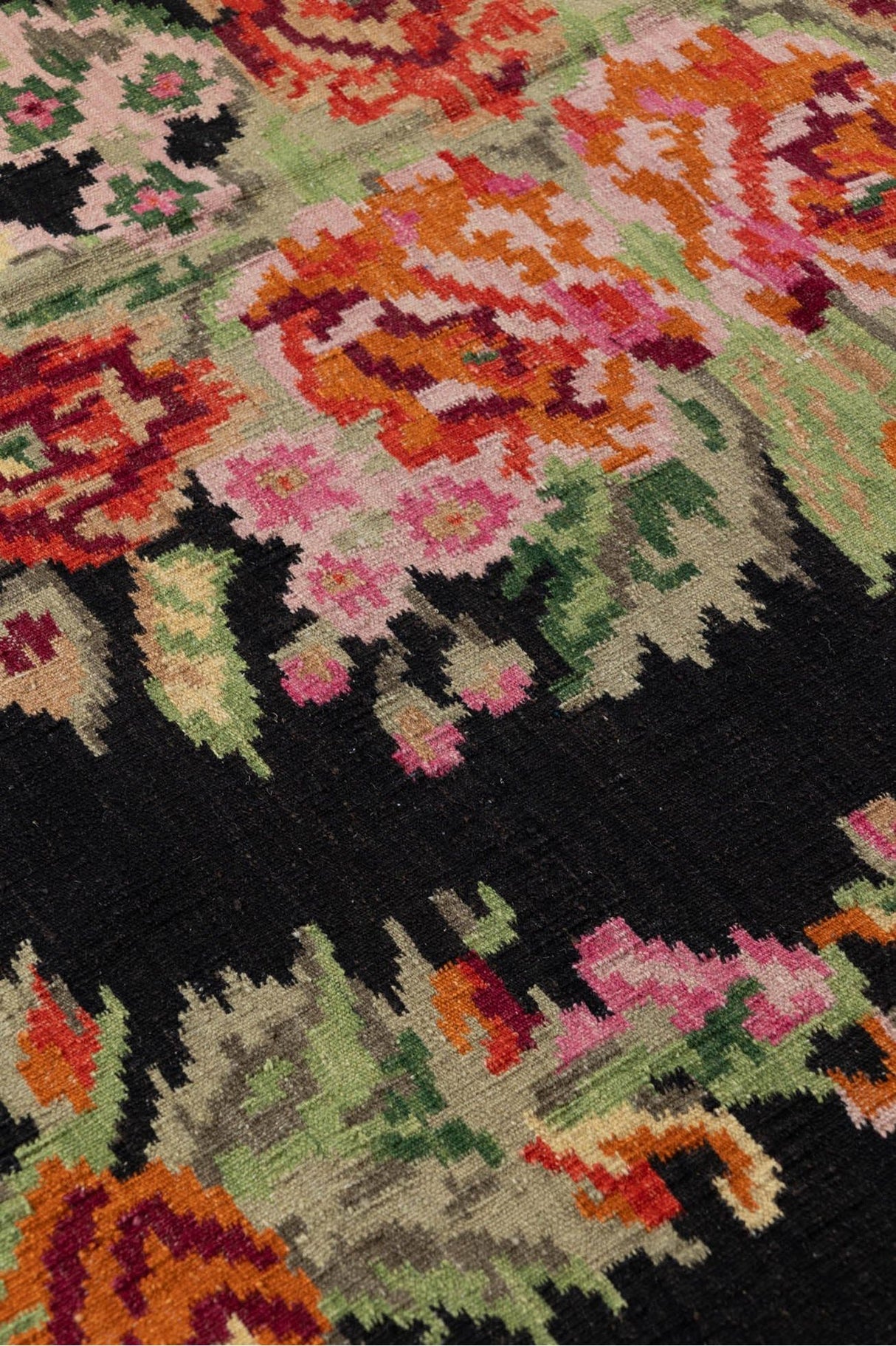 #Turkish_Carpets_Rugs# #Modern_Carpets# #Abrash_Carpets#Qatar66-175X242