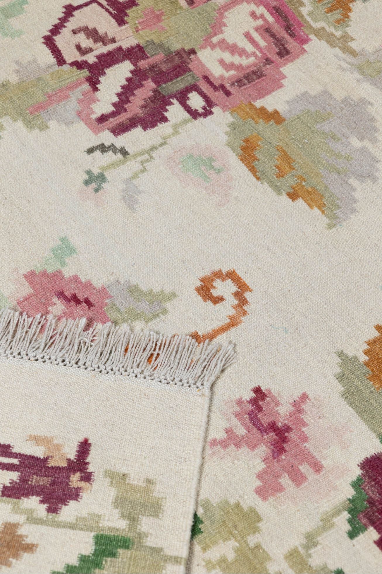 #Turkish_Carpets_Rugs# #Modern_Carpets# #Abrash_Carpets#Qatar687-169X236
