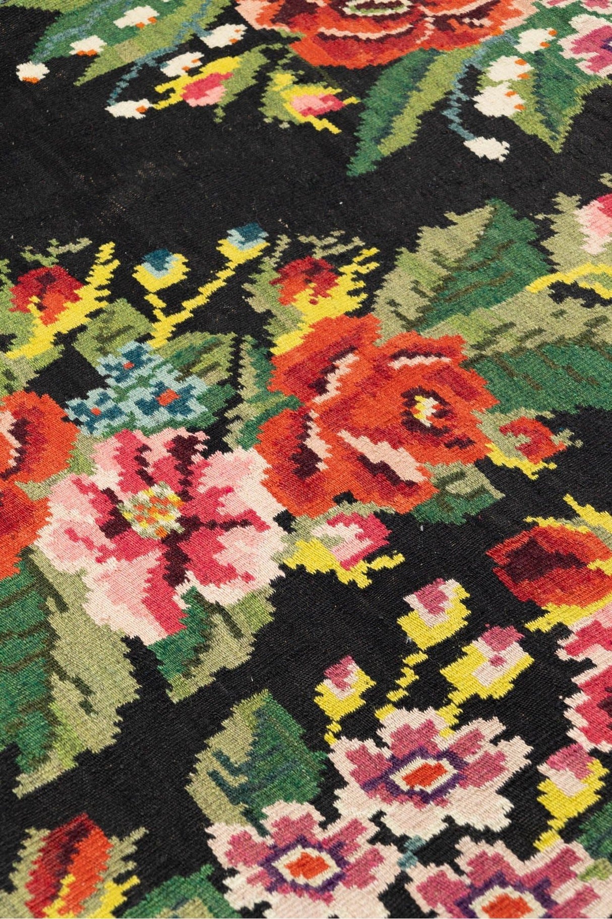 #Turkish_Carpets_Rugs# #Modern_Carpets# #Abrash_Carpets#Qatar8-230X383