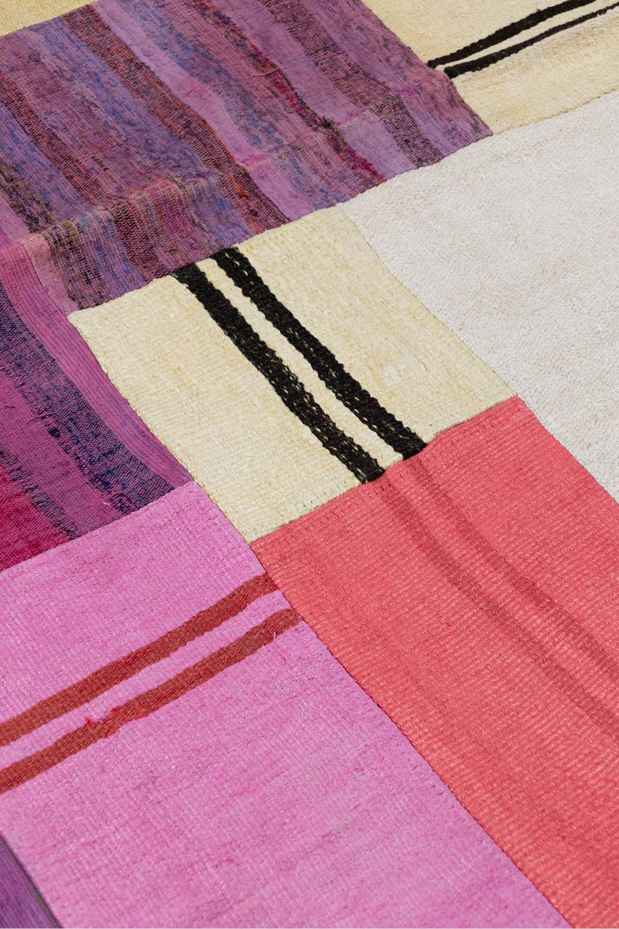 #Turkish_Carpets_Rugs# #Modern_Carpets# #Abrash_Carpets#Turhe071600304-175X231